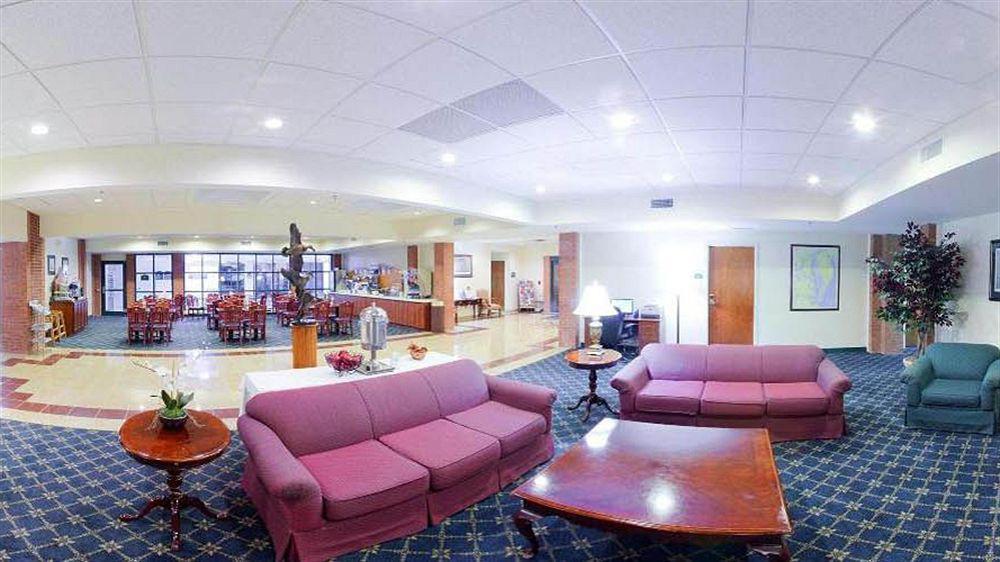 Holiday Inn Express Cambridge By Ihg Екстериор снимка