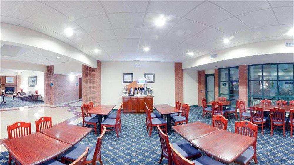 Holiday Inn Express Cambridge By Ihg Екстериор снимка