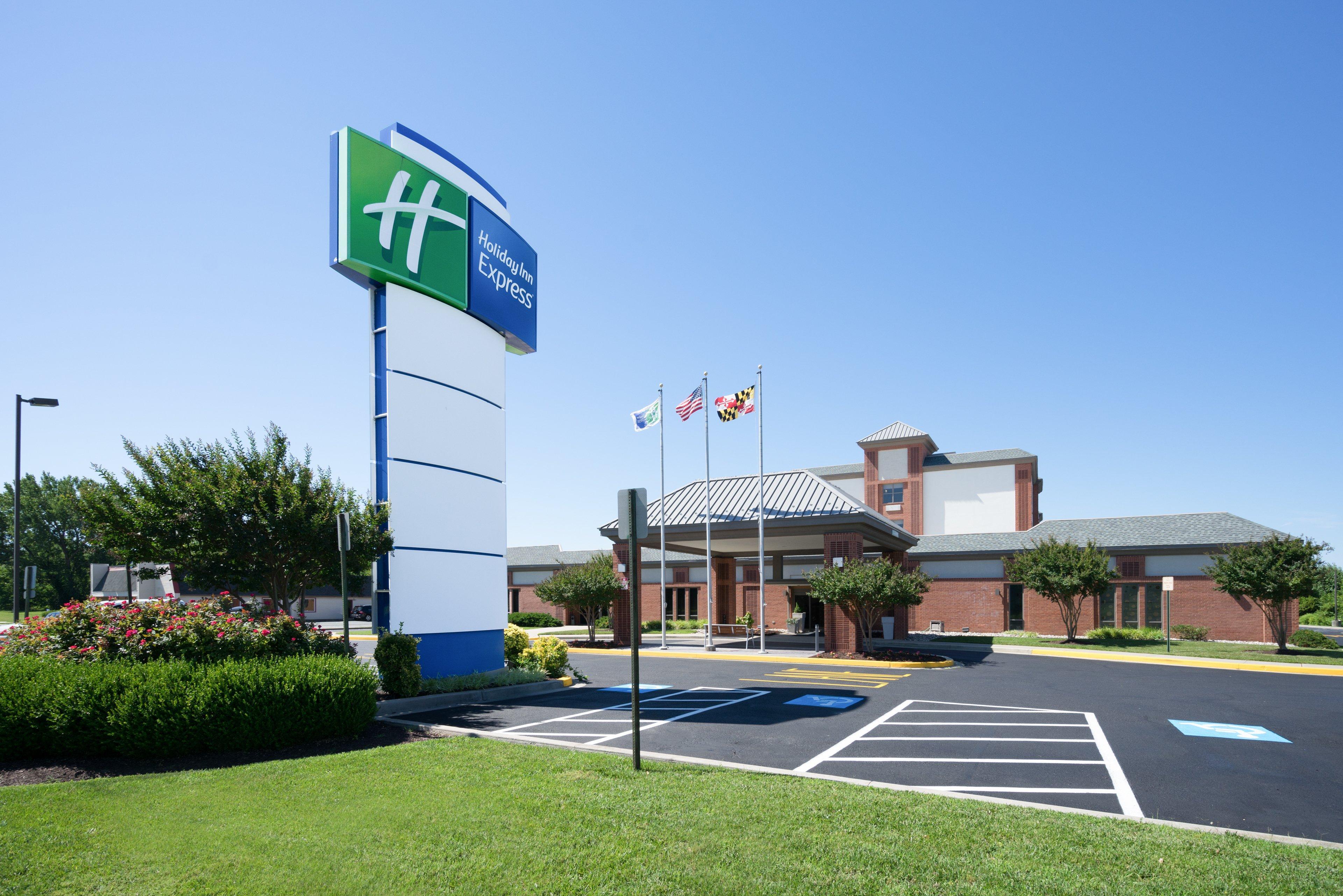 Holiday Inn Express Cambridge By Ihg Екстериор снимка
