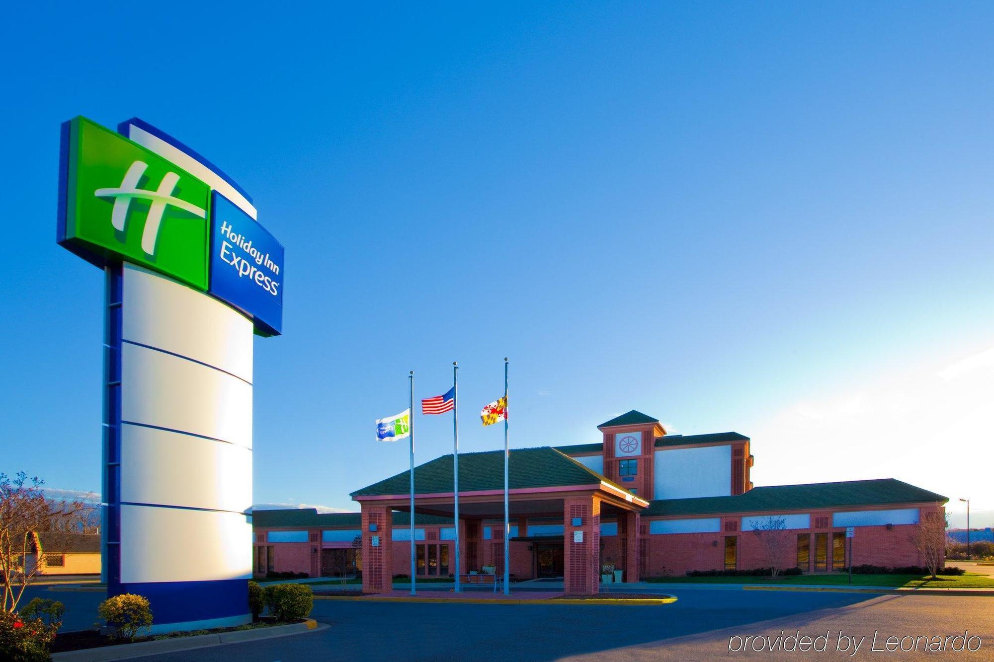 Holiday Inn Express Cambridge By Ihg Екстериор снимка