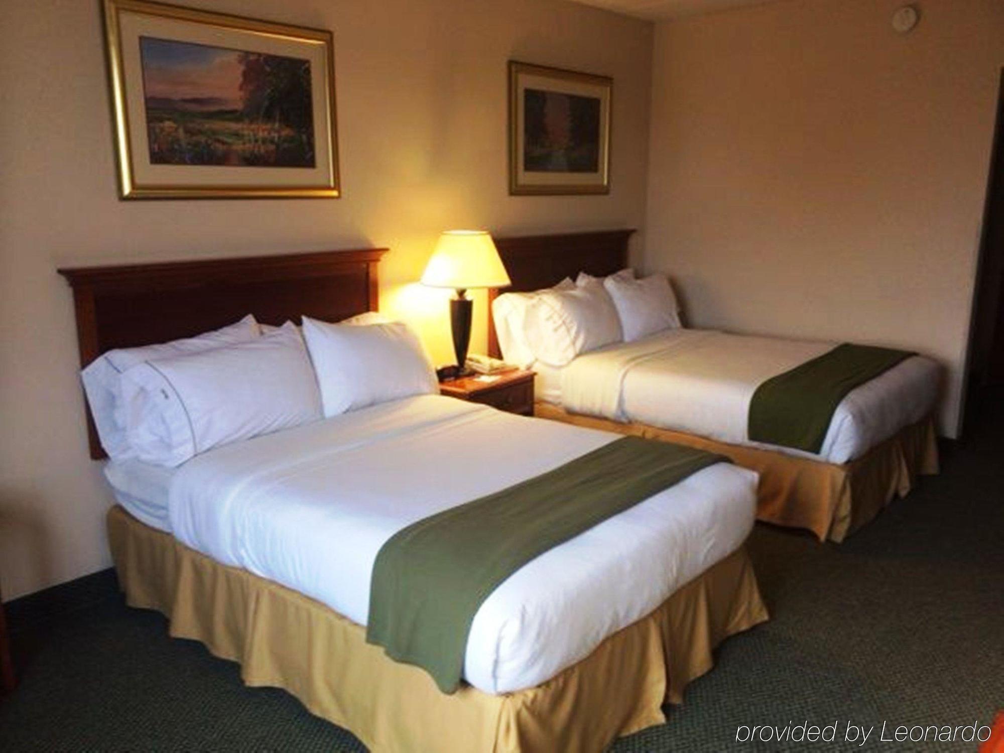 Holiday Inn Express Cambridge By Ihg Екстериор снимка