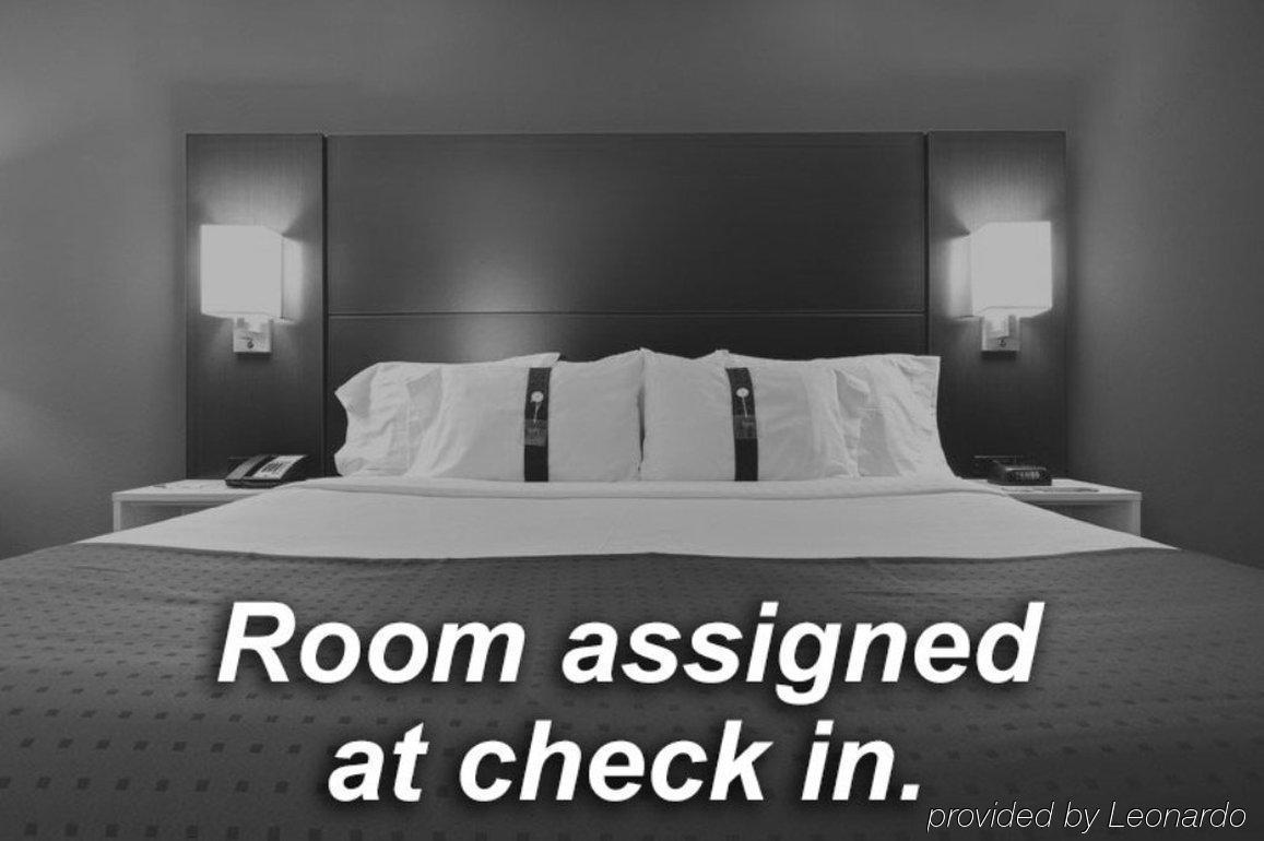 Holiday Inn Express Cambridge By Ihg Екстериор снимка